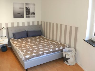 Alt-Oberkassel: Sehr schickes Apartment in Top Lage von Oberkassel