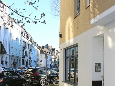Alt-Oberkassel: Sehr schickes Apartment in Top Lage von Oberkassel