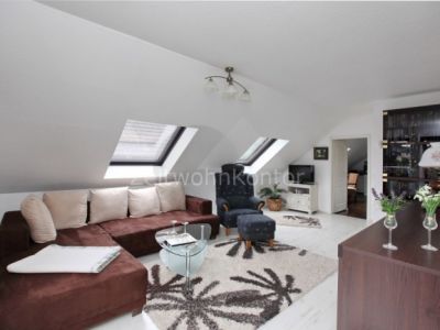 ZeitwohnKontor: Modern m&ouml;blierte 2-Raum-Whg mit Balkon und WLAN in ruhiger Gr&uuml;nlage N&auml;he Centro