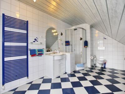 ZeitwohnKontor: Modern m&ouml;blierte 2-Raum-Whg mit Balkon und WLAN in ruhiger Gr&uuml;nlage N&auml;he Centro