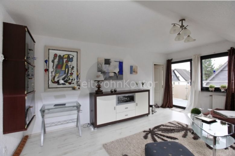 ZeitwohnKontor: Modern m&ouml;blierte 2-Raum-Whg mit Balkon und WLAN in ruhiger Gr&uuml;nlage N&auml;he Centro