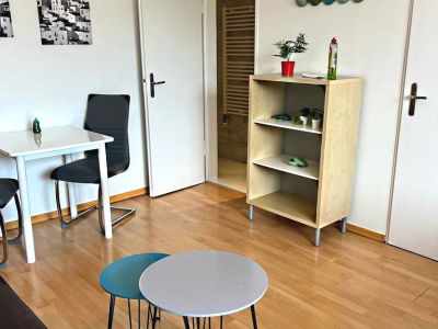 Business-Apartment mit Balkon in unmittelbarer K&ouml;-N&auml;he