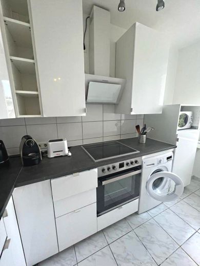 Business-Apartment mit Balkon in unmittelbarer K&ouml;-N&auml;he