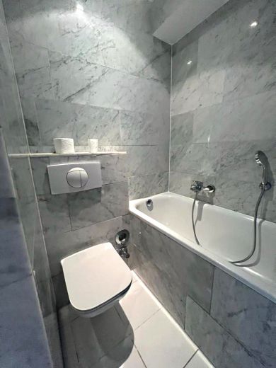 Business-Apartment mit Balkon in unmittelbarer K&ouml;-N&auml;he