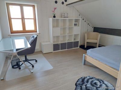 Geschmackvolle Dachgeschosswohnung N&auml;he Ampfing bei M&uuml;hldorf am Inn