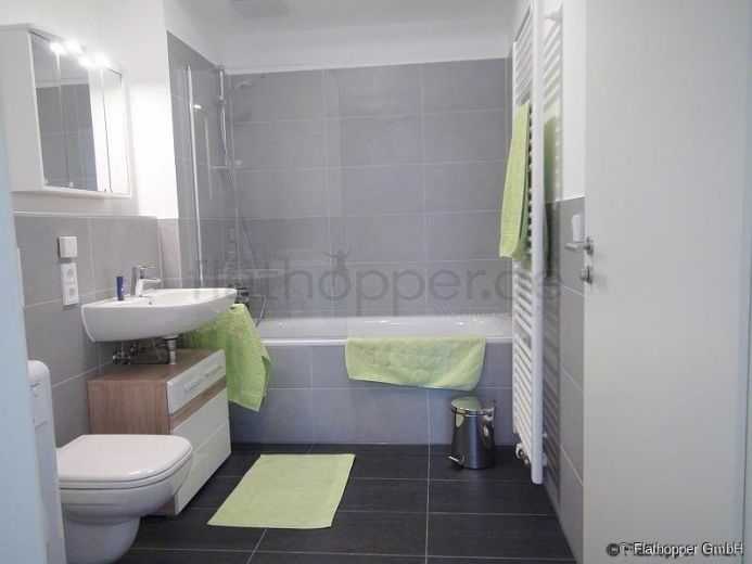 Elegante 2-Zimmer-Wohnung mit Stellplatz und Balkon in M&uuml;nchen - Riem