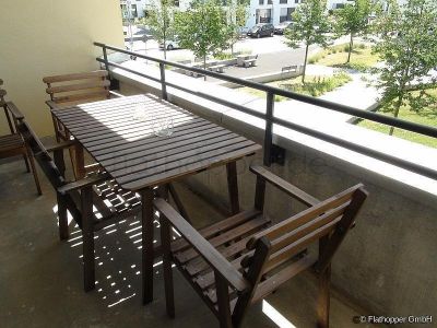 Elegante 2-Zimmer-Wohnung mit Stellplatz und Balkon in M&uuml;nchen - Riem