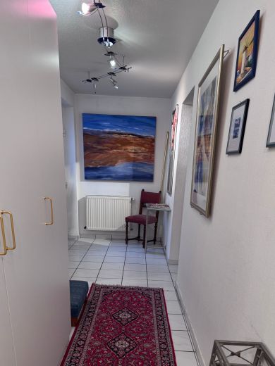 Ruhige Lage - Sehr gute Verbindung A6/A8/A1