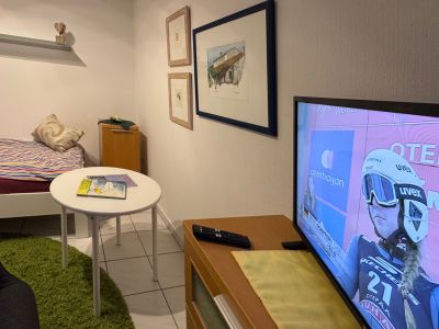 Ruhige Lage - Sehr gute Verbindung A6/A8/A1