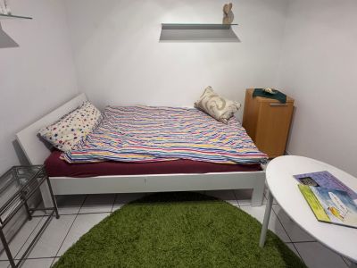 Ruhige Lage - Sehr gute Verbindung A6/A8/A1