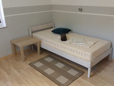 M&ouml;bliertes Zimmer,  Dusche,  WC , separater Eingang,  ruhige Lage