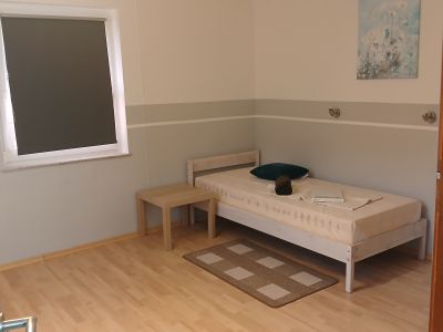 M&ouml;bliertes Zimmer,  Dusche,  WC , separater Eingang,  ruhige Lage