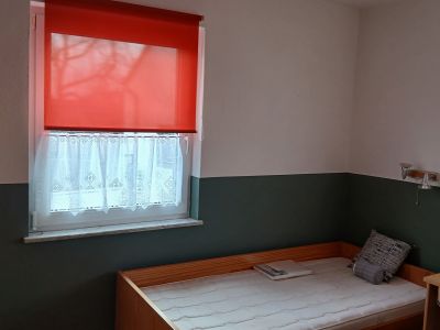 M&ouml;bliertes Zimmer,  405 Euro Warmmiete, Dusche,  WC , separater Eingang,  ruhige Lage