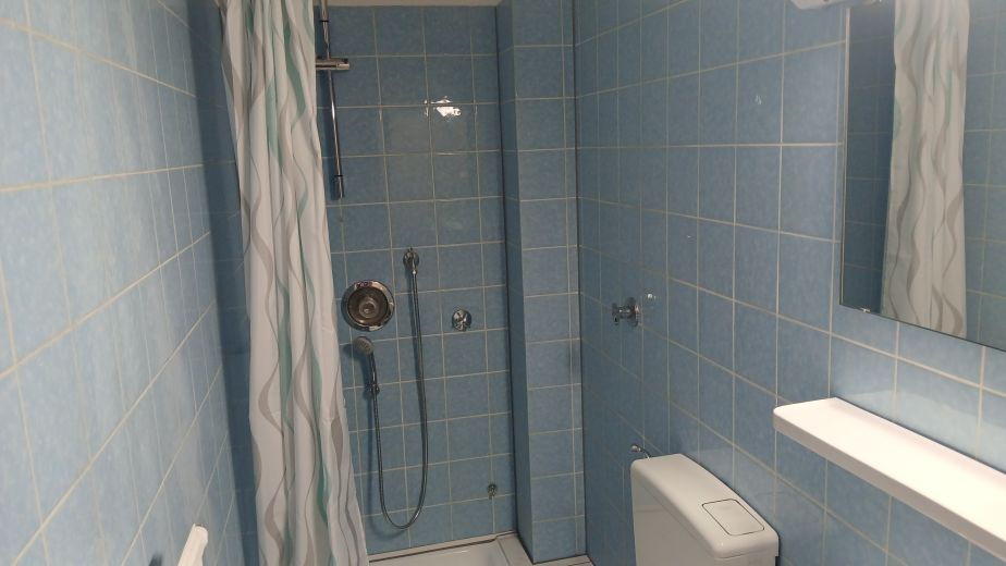 M&ouml;bliertes Zimmer,  405 Euro Warmmiete, Dusche,  WC , separater Eingang,  ruhige Lage