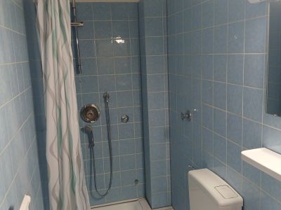 M&ouml;bliertes Zimmer,  405 Euro Warmmiete, Dusche,  WC , separater Eingang,  ruhige Lage