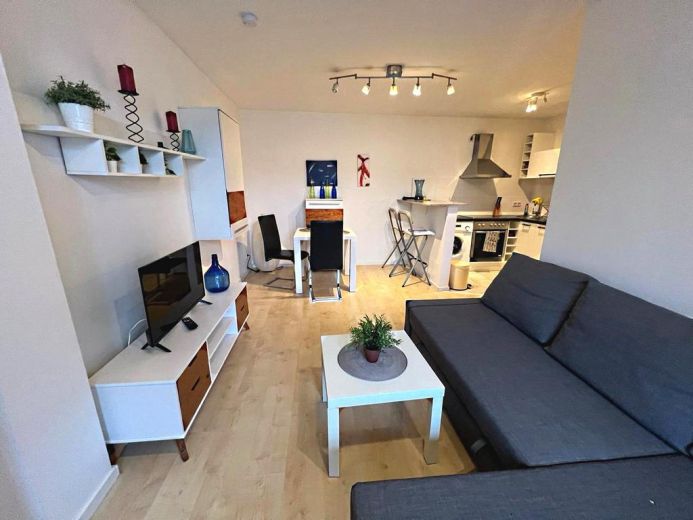 2-Zimmer-Wohnung mit Balkon im Zentrum von D&uuml;sseldorf