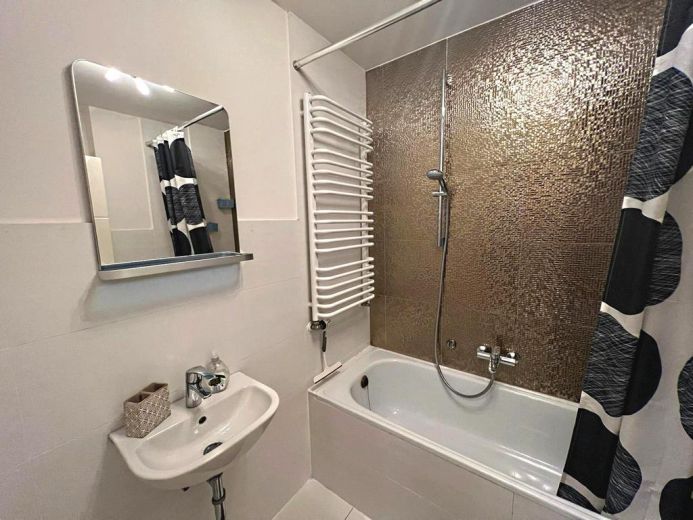 2-Zimmer-Wohnung mit Balkon im Zentrum von D&uuml;sseldorf