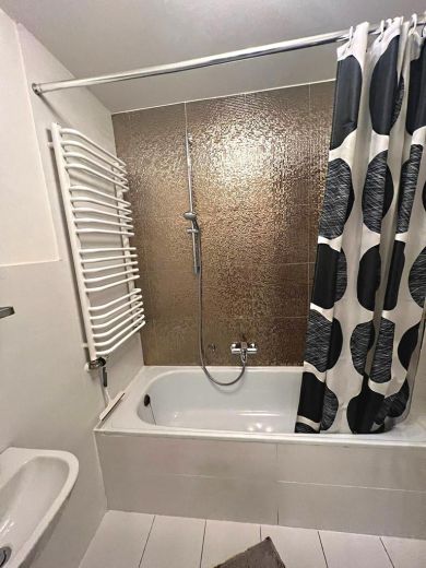 2-Zimmer-Wohnung mit Balkon im Zentrum von D&uuml;sseldorf