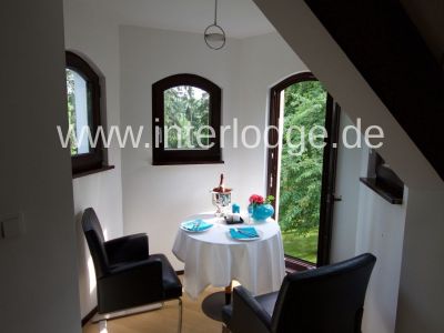 INTERLODGE Traumhafte Loftwohnung in herrschaftlicher Villa in Neuss - Holzheim