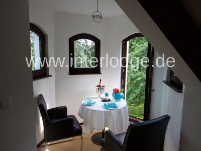 INTERLODGE Traumhafte Loftwohnung in herrschaftlicher Villa in Neuss - Holzheim