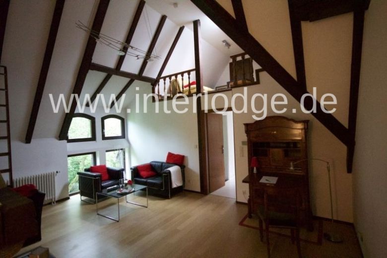 INTERLODGE Traumhafte Loftwohnung in herrschaftlicher Villa in Neuss - Holzheim