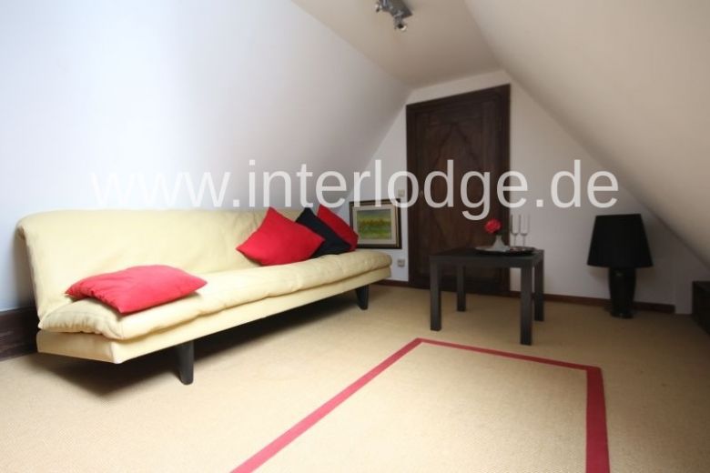 INTERLODGE Traumhafte Loftwohnung in herrschaftlicher Villa in Neuss - Holzheim