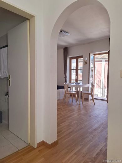 TOP Apartment mit Balkon und neuer Einrichtung - Rosenheim Zentrum