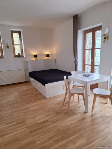 TOP Apartment mit Balkon und neuer Einrichtung - Rosenheim Zentrum