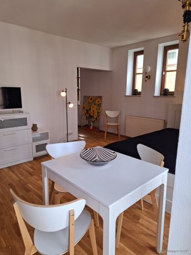 TOP Apartment mit Balkon und neuer Einrichtung - Rosenheim Zentrum