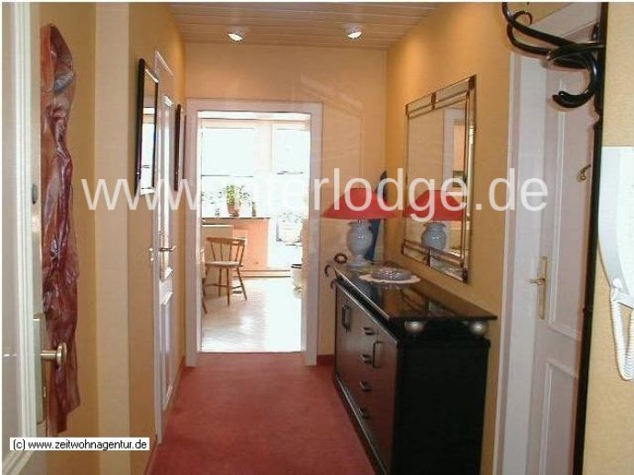 INTERLODGE F&uuml;r Wochenendheimfahrer: Hell m&ouml;blierte Wohnung mit sch&ouml;ner Terrasse in D&uuml;sseldorf