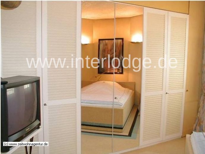 INTERLODGE F&uuml;r Wochenendheimfahrer: Hell m&ouml;blierte Wohnung mit sch&ouml;ner Terrasse in D&uuml;sseldorf