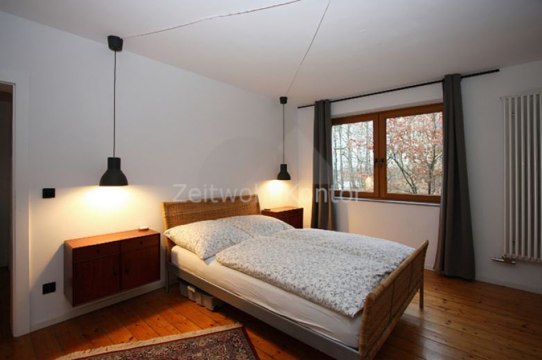 Schick m&ouml;bliert, zwei Schlafzimmer, gro&szlig;e Terrasse, Garagenstellplatz