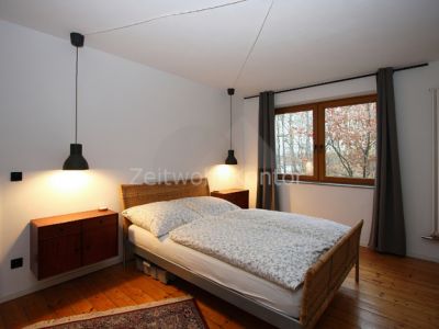 Schick m&ouml;bliert, zwei Schlafzimmer, gro&szlig;e Terrasse, Garagenstellplatz