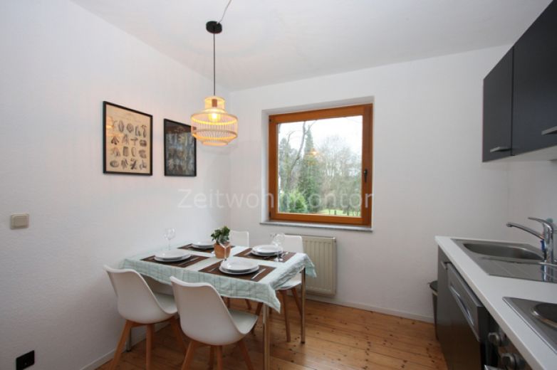 Schick m&ouml;bliert, zwei Schlafzimmer, gro&szlig;e Terrasse, Garagenstellplatz