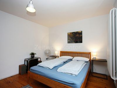 Schick m&ouml;bliert, zwei Schlafzimmer, gro&szlig;e Terrasse, Garagenstellplatz