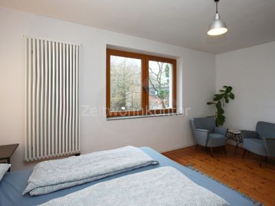 Schick m&ouml;bliert, zwei Schlafzimmer, gro&szlig;e Terrasse, Garagenstellplatz