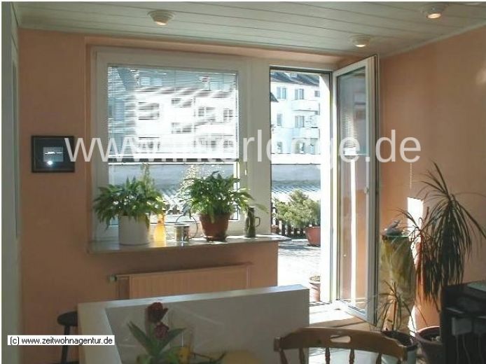 INTERLODGE F&uuml;r Wochenendheimfahrer: Hell m&ouml;blierte Wohnung mit sch&ouml;ner Terrasse in D&uuml;sseldorf