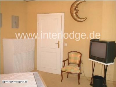 INTERLODGE F&uuml;r Wochenendheimfahrer: Hell m&ouml;blierte Wohnung mit sch&ouml;ner Terrasse in D&uuml;sseldorf