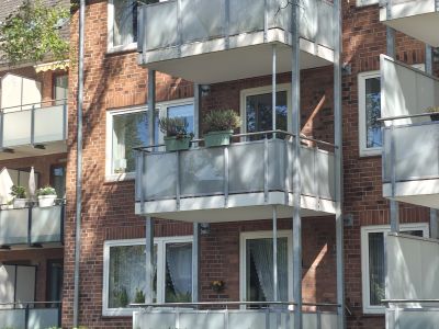 Exklusiv ausgestattete 3 Zimmer Wohnung in Hamburg Eimsb&uuml;ttel &ndash; Erstbezug nach Sanierung, voll m&ouml;bliert & all inclusive