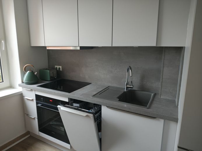 Exklusiv ausgestattete 3 Zimmer Wohnung in Hamburg Eimsb&uuml;ttel &ndash; Erstbezug nach Sanierung, voll m&ouml;bliert & all inclusive