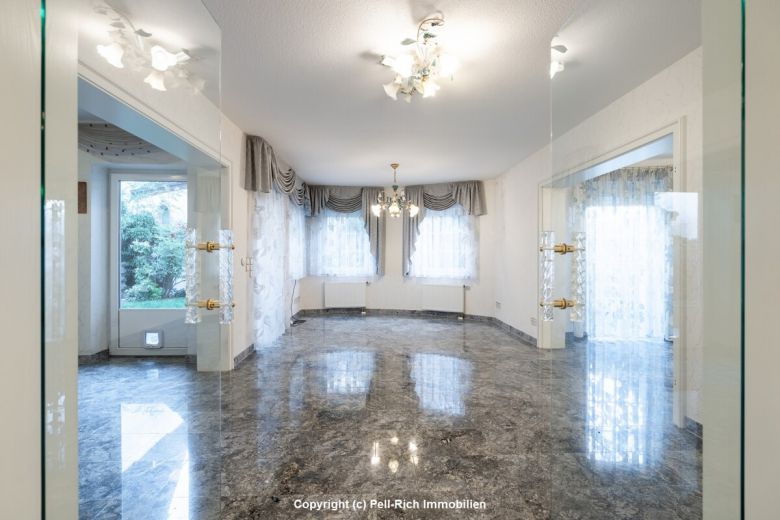 GL&Uuml;CKSDOMIZIL - Hochwertig ausgestattetes Einfamilienhaus mit Garten & Garage in Marxzell-Pfaffenrot