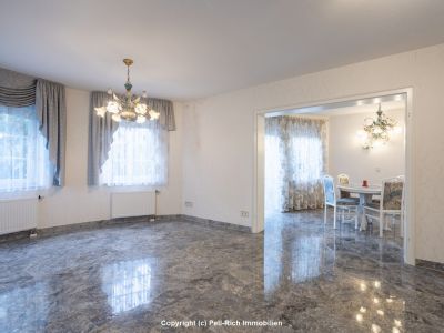 GL&Uuml;CKSDOMIZIL - Hochwertig ausgestattetes Einfamilienhaus mit Garten & Garage in Marxzell-Pfaffenrot