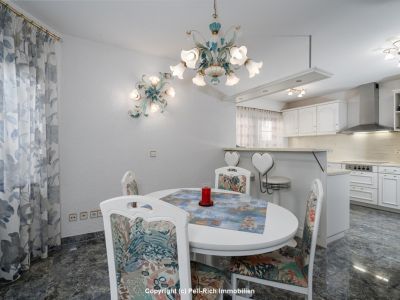 GL&Uuml;CKSDOMIZIL - Hochwertig ausgestattetes Einfamilienhaus mit Garten & Garage in Marxzell-Pfaffenrot