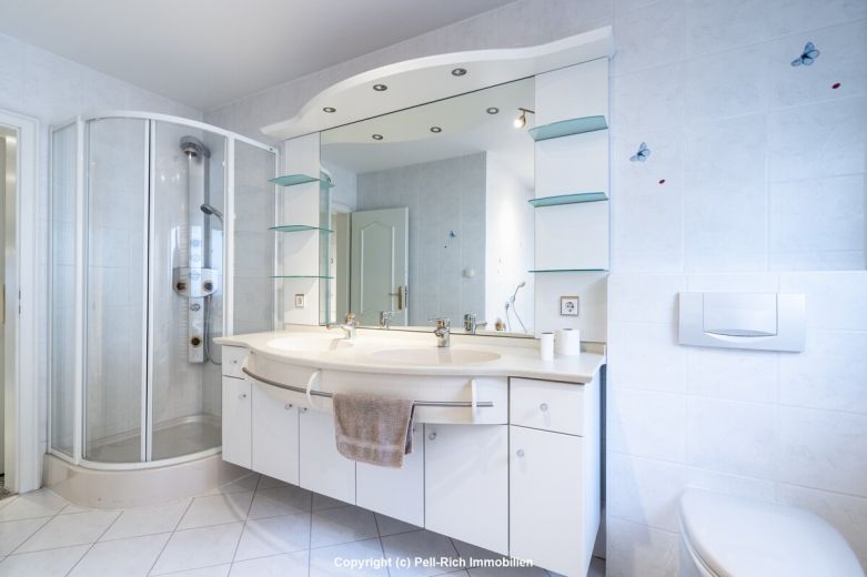 GL&Uuml;CKSDOMIZIL - Hochwertig ausgestattetes Einfamilienhaus mit Garten & Garage in Marxzell-Pfaffenrot