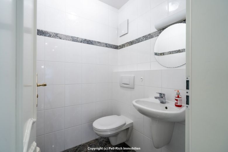 GL&Uuml;CKSDOMIZIL - Hochwertig ausgestattetes Einfamilienhaus mit Garten & Garage in Marxzell-Pfaffenrot