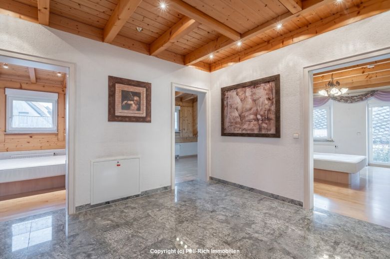 GL&Uuml;CKSDOMIZIL - Hochwertig ausgestattetes Einfamilienhaus mit Garten & Garage in Marxzell-Pfaffenrot