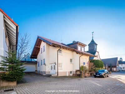 GL&Uuml;CKSDOMIZIL - Hochwertig ausgestattetes Einfamilienhaus mit Garten & Garage in Marxzell-Pfaffenrot