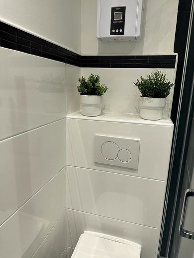 F&uuml;rstenwall: komplett sanierte 2-Zimmer-Wohnung