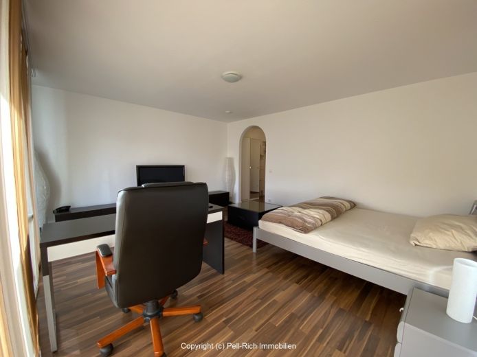 WOHLF&Uuml;HLEN: Vollm&ouml;blierte und l&ouml;ffelfertige Mietwohnung in gut angebundener Karlsruher Stadtlage