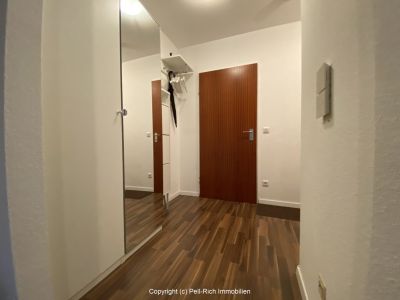 WOHLF&Uuml;HLEN: Vollm&ouml;blierte und l&ouml;ffelfertige Mietwohnung in gut angebundener Karlsruher Stadtlage